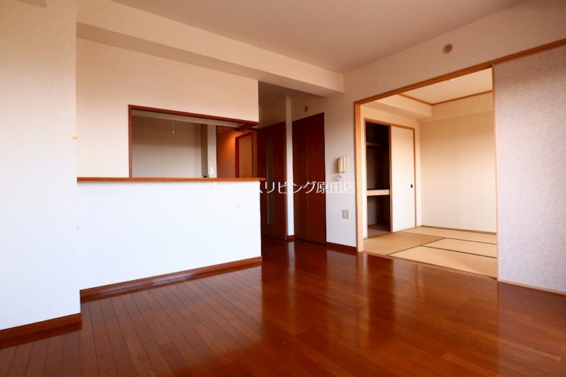 居室・リビング　403号室写真