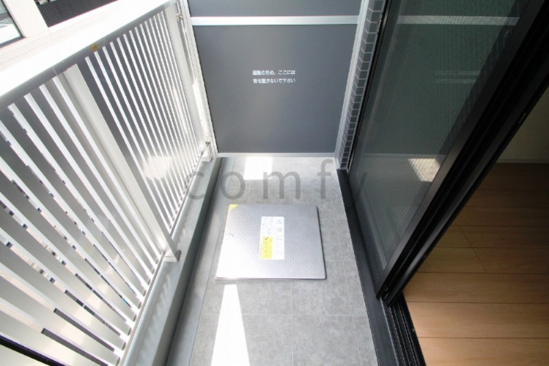 バルコニー　バルコニー