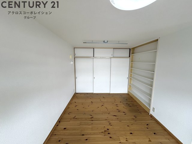 居室・リビング　8.5帖の広いお部屋です