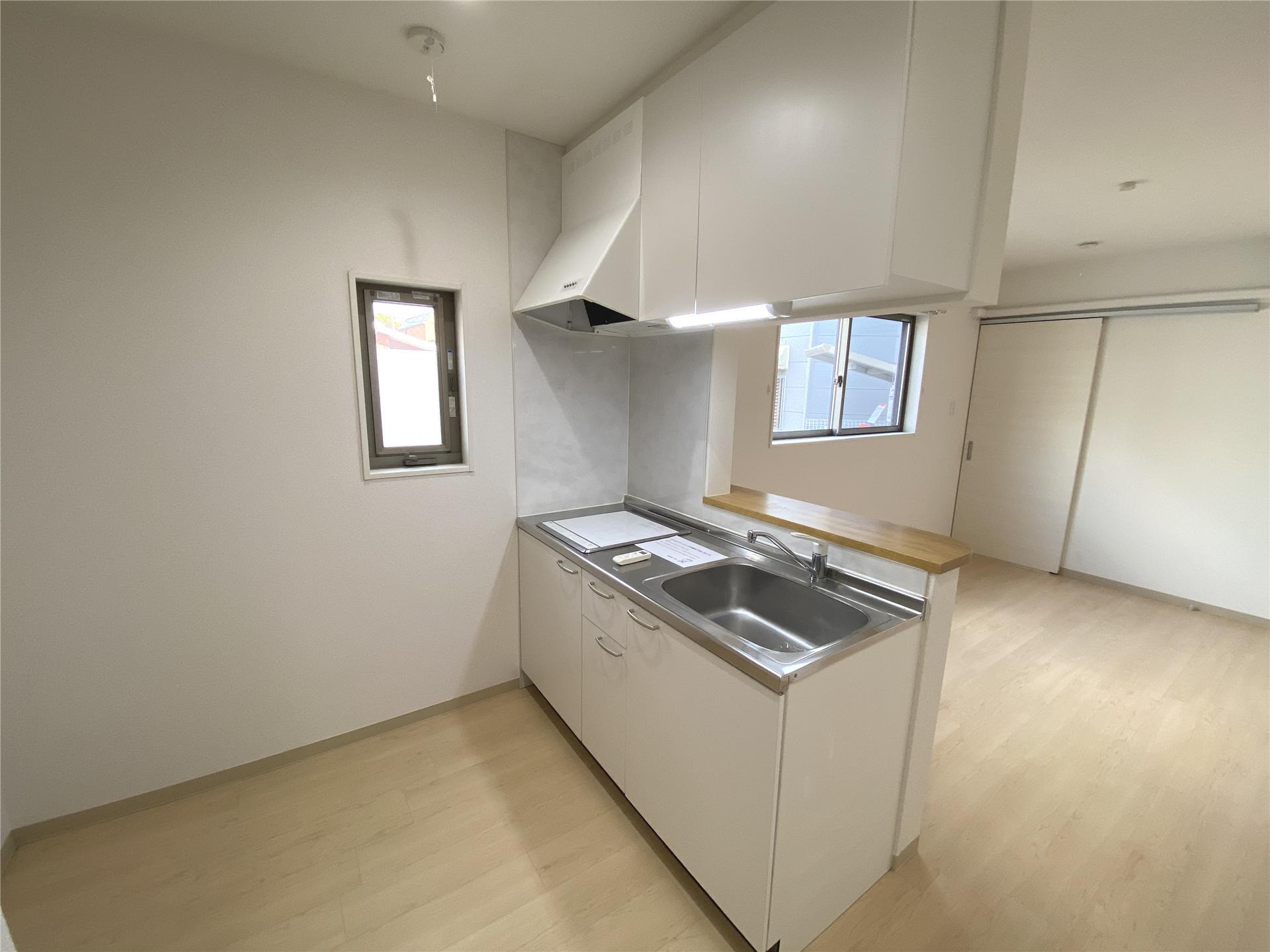 キッチン　２口IHコンロ付きのカウンターキッチンです