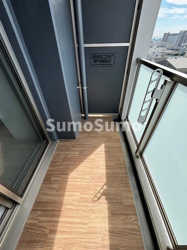 バルコニー　外からの目が気にならないバルコニーで洗濯物が干せます