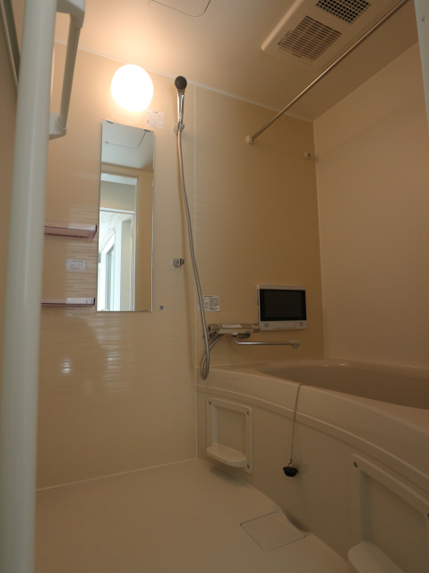 バス・シャワールーム　同物件別号室の写真です。