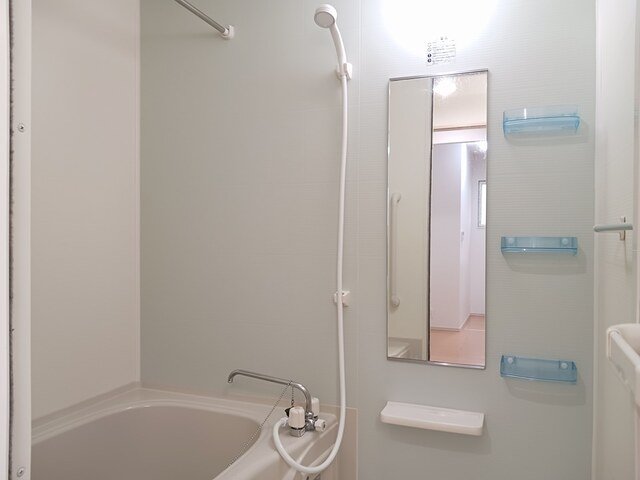 バス・シャワールーム　お風呂です