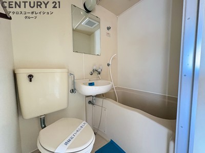 バス・シャワールーム　シンプルで機能的なユニットバス！