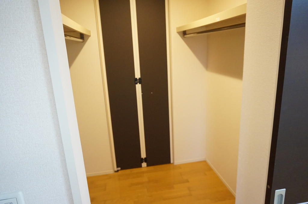 収納　※クリーニング前写真です。