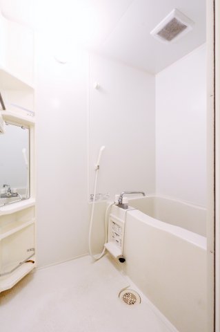 バス・シャワールーム　参考写真（同物件別部屋）