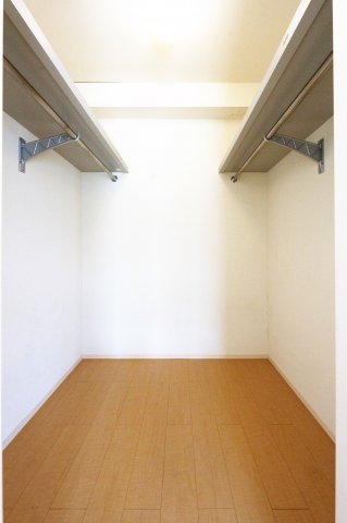 収納　参考写真（同物件別部屋）