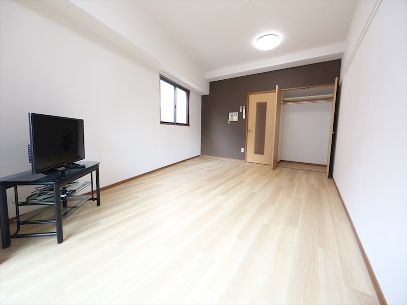 その他部屋・スペース　洋室12.1帖　クローゼット付（収納充実してます）