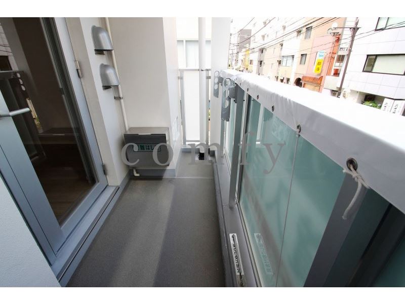 バルコニー　南西向きのバルコニー