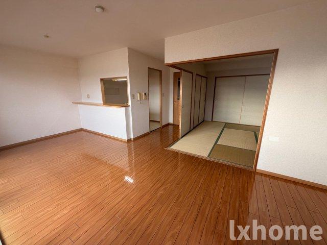 居室・リビング　居間です