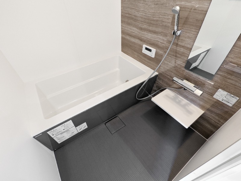 バス・シャワールーム　図面と現状に相違がある場合には現状を優先