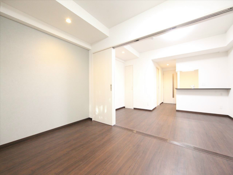 その他部屋・スペース　ＬＤＫ10.8帖　洋室5.6帖　つなげて使用出来ます