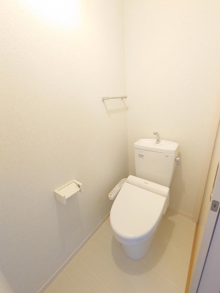 トイレ　当社へ連絡の場合仲介手数料無料！連絡は0935118822へ