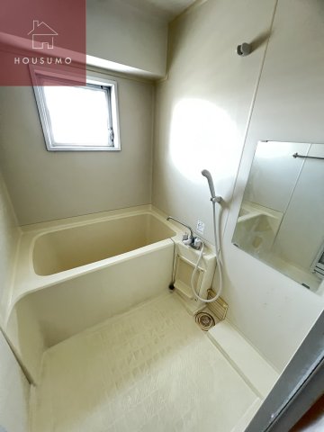 バス・シャワールーム　ゆったり過ごせるお風呂です