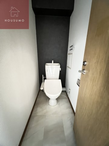 トイレ　落ち着いたトイレです