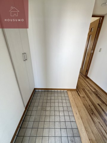 玄関　落ち着いた玄関です