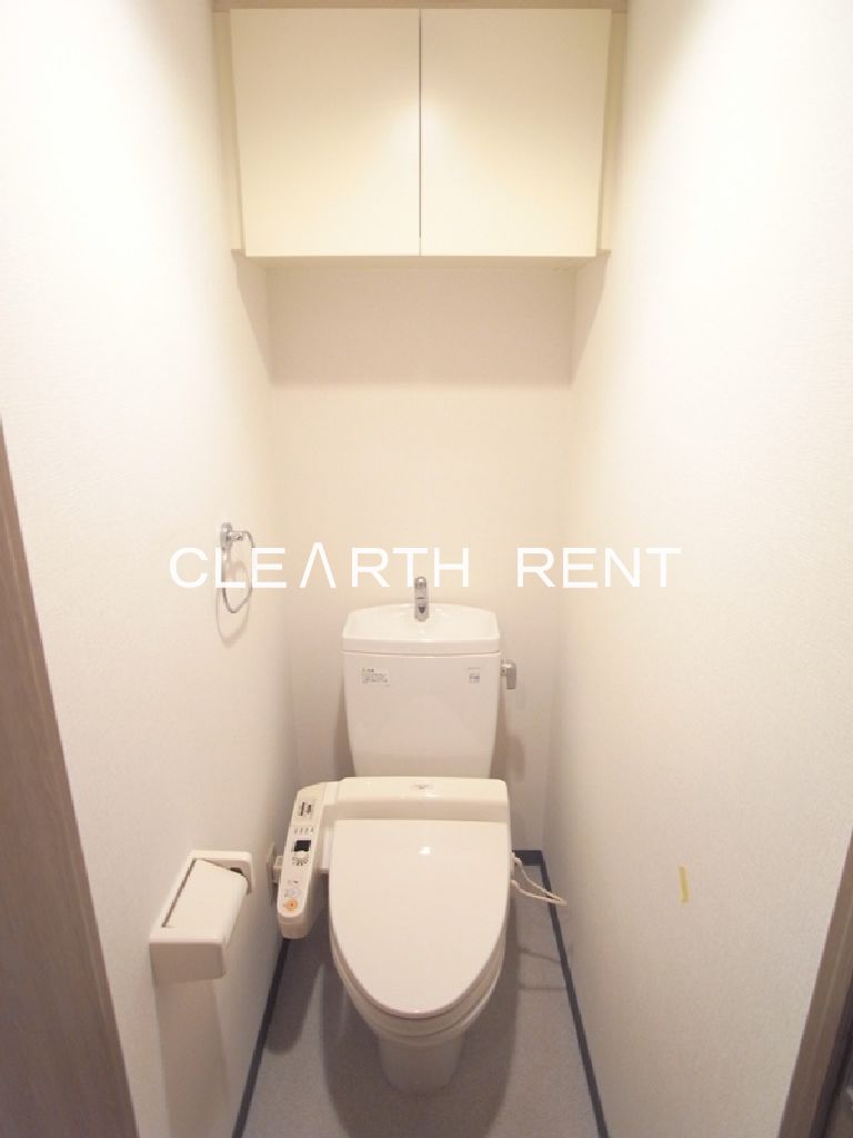 トイレ　同タイプ別住戸写真となります。現況と異なる場合がございます。