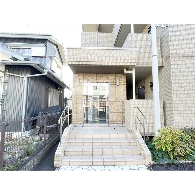 エントランス　エントランス