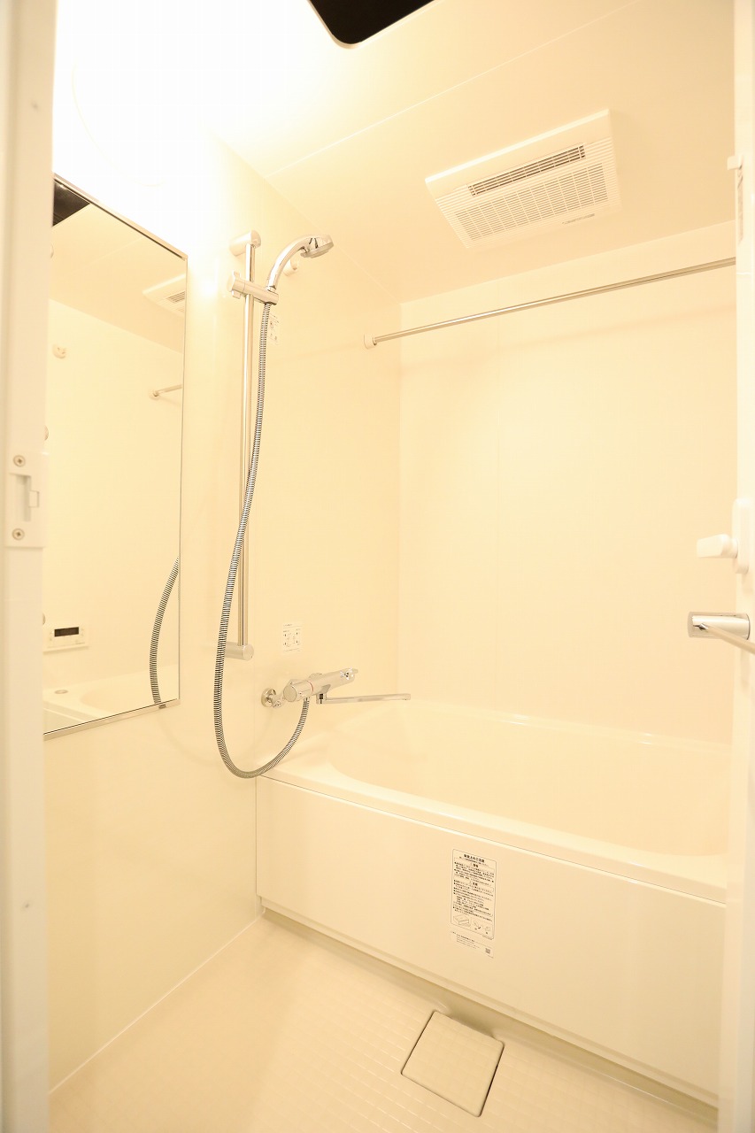 バス・シャワールーム　バス