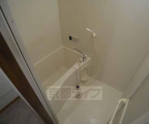 バス・シャワールーム　お風呂セパレート。