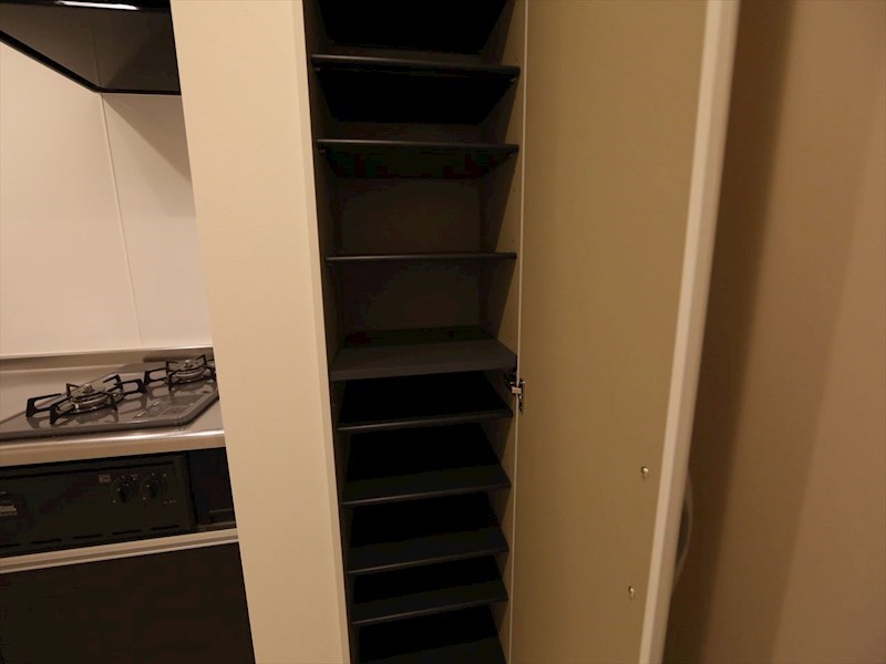 玄関　玄関　シューズボックス付（収納充実してます）