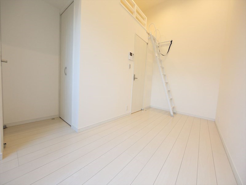 居室・リビング　洋室6帖　ロフト5.4帖（収納としても部屋としても使えます）