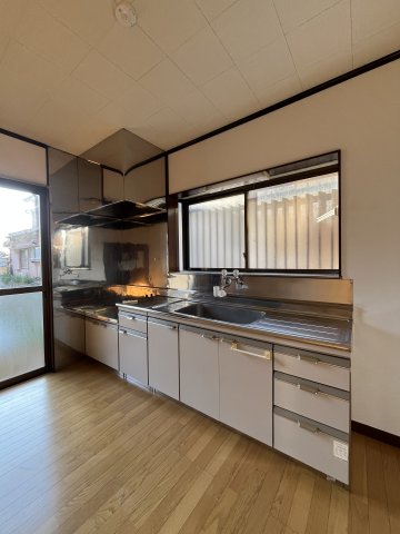 キッチン　ガス台設置可のキッチンです。