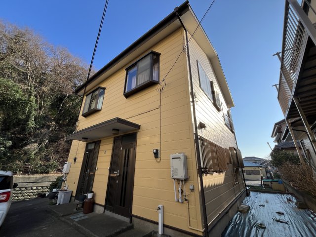 建物外観　イエローの外観のテラスハウスです！