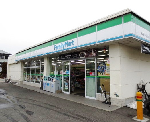 コンビニ　ファミリーマート横須賀御幸浜店（コンビニ）まで291m