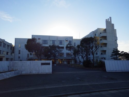 高校・高専　神奈川県立大楠高等学校（高校・高専）まで748m