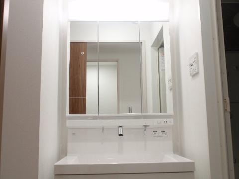 洗面設備　洗髪洗面化粧台