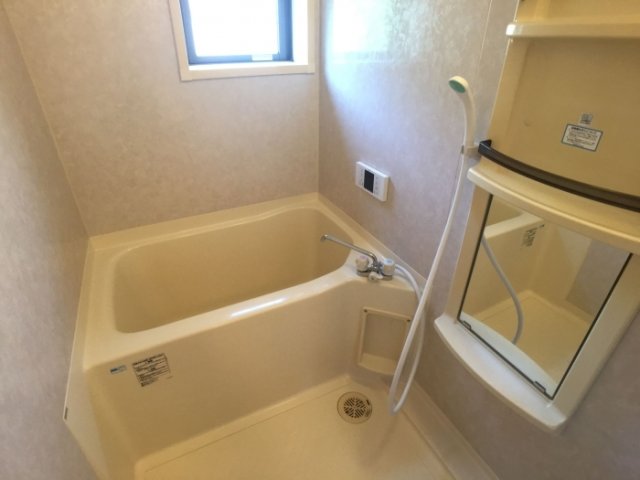 バス・シャワールーム　バス