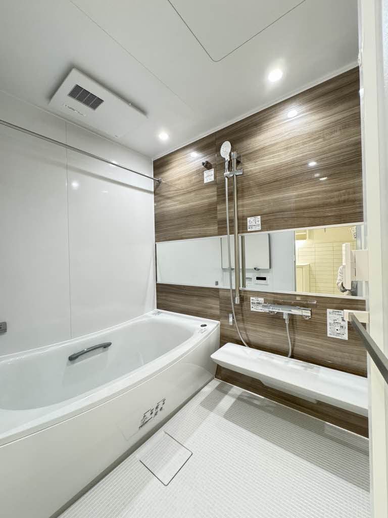 バス・シャワールーム　浴室