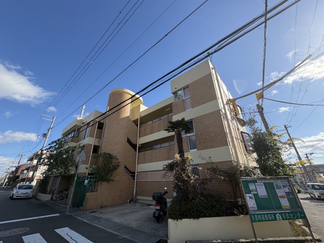 建物外観　オートロック付きマンション！