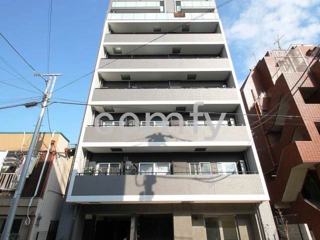 建物外観　タイル貼りの重厚感のある外観