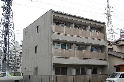 建物外観　外観：オートロック付