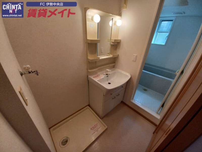 洗面設備　同型画像参考