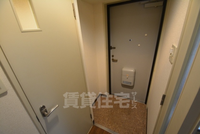 玄関　靴箱スペースあります