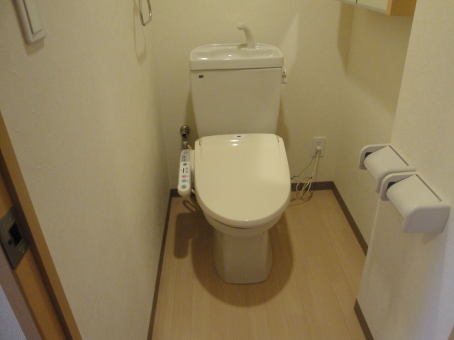 トイレ　シャワー付トイレ（イメージ）