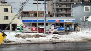 コンビニ　ローソン札幌本郷通十三丁目店（コンビニ）まで470m