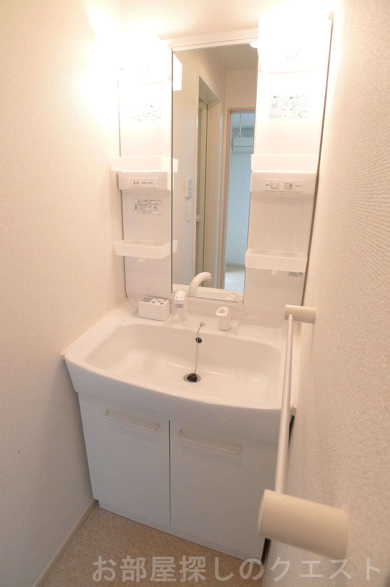 洗面設備　（写真は同施工会社イメージです。）