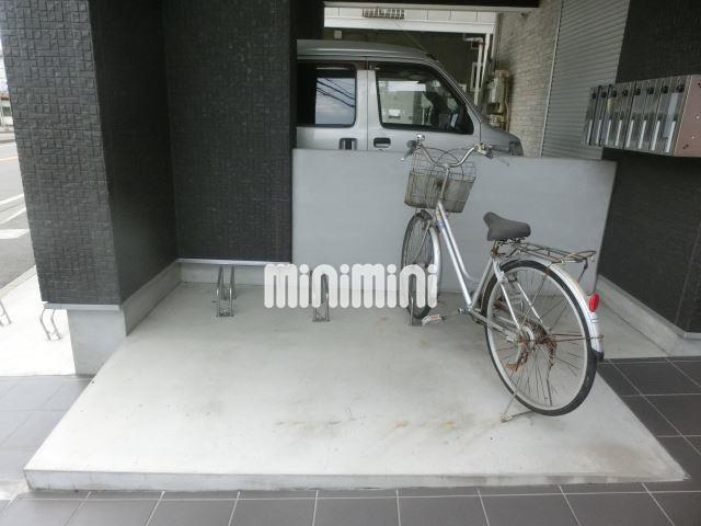 駐車場　駐輪場