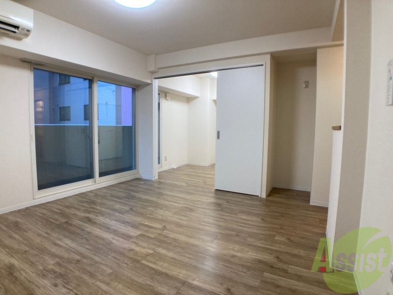 居室・リビング　広くてキレイなお部屋が広がっていて、充実した生活が送れそう。