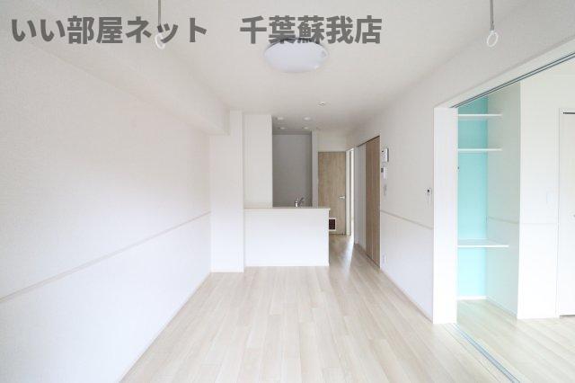 居室・リビング　ゆったり過ごせる居間です