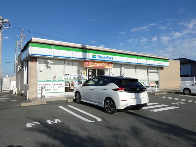 コンビニ　ファミリーマート湖西中之郷店（コンビニ）まで341m