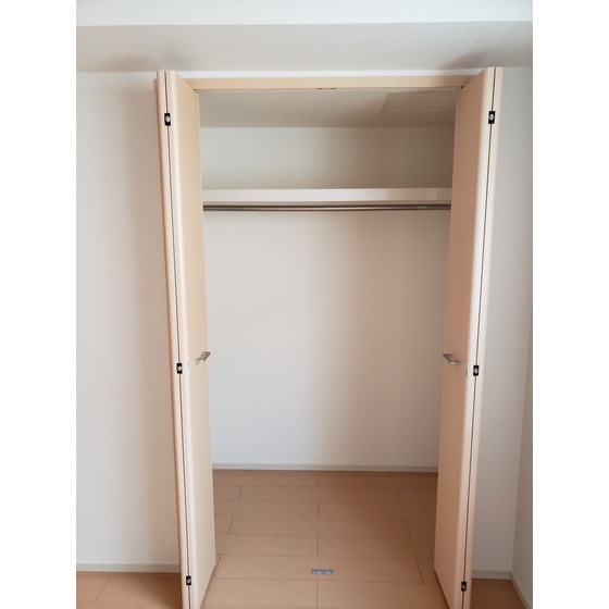 収納　洋室６帖収納