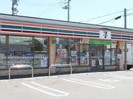 コンビニ　セブンイレブン札幌平岡8条店（コンビニ）まで996m