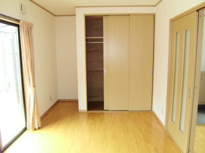 矢澤様戸建の居間写真