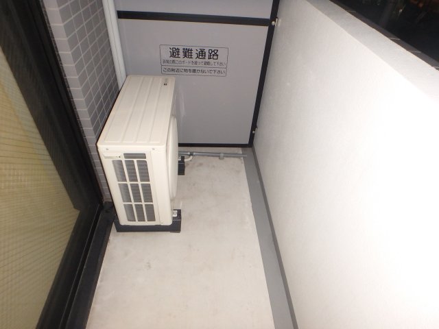 バルコニー　他のお部屋の参考写真となります。