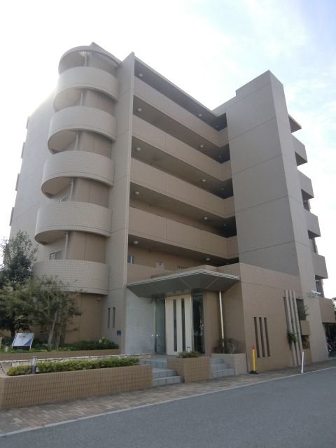 建物外観　おしゃれな外観